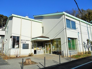 調布市立図書館若葉分館の写真